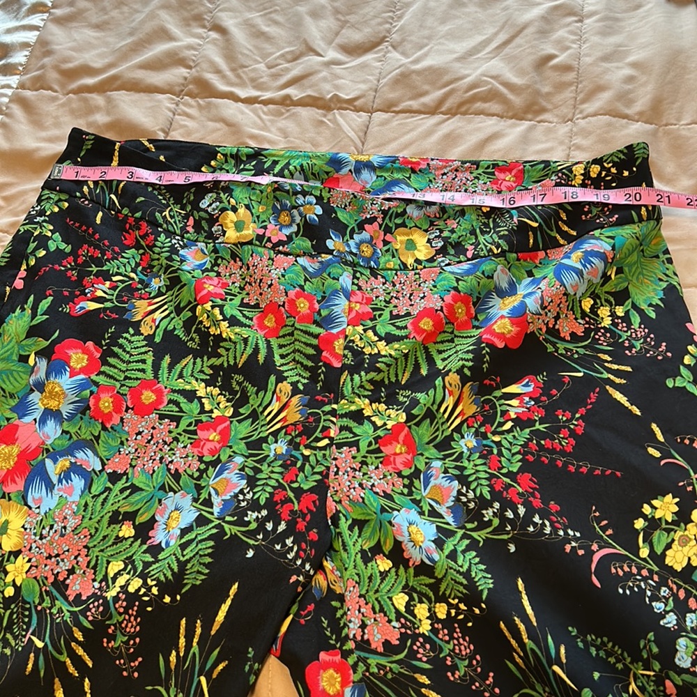 Soft Surroundings Black Floral Cropped Pants - Picture 9 of 13